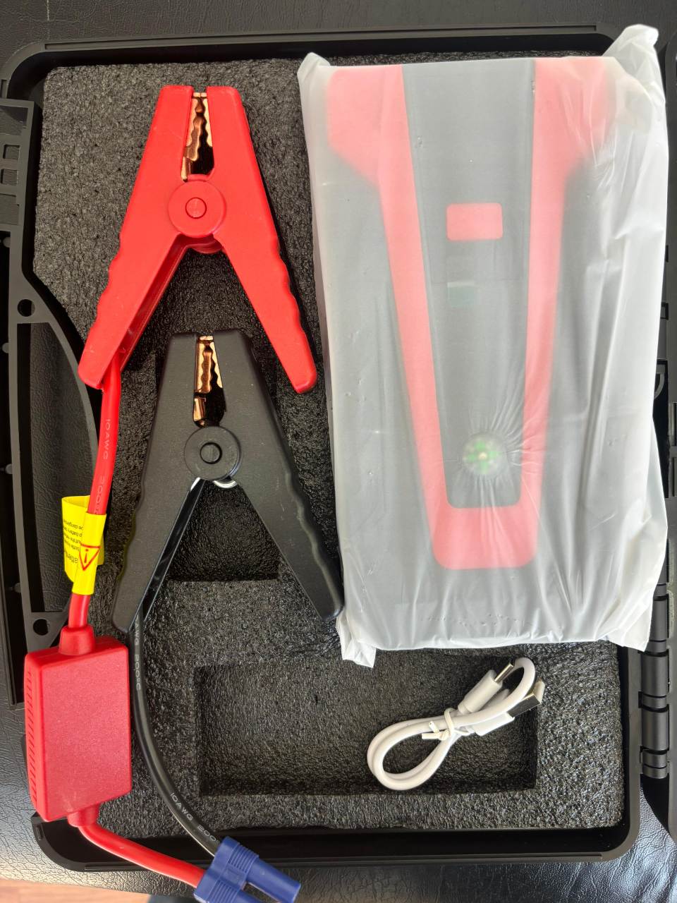 Jumper para Auto 12V con Power Bank y Linterna LED