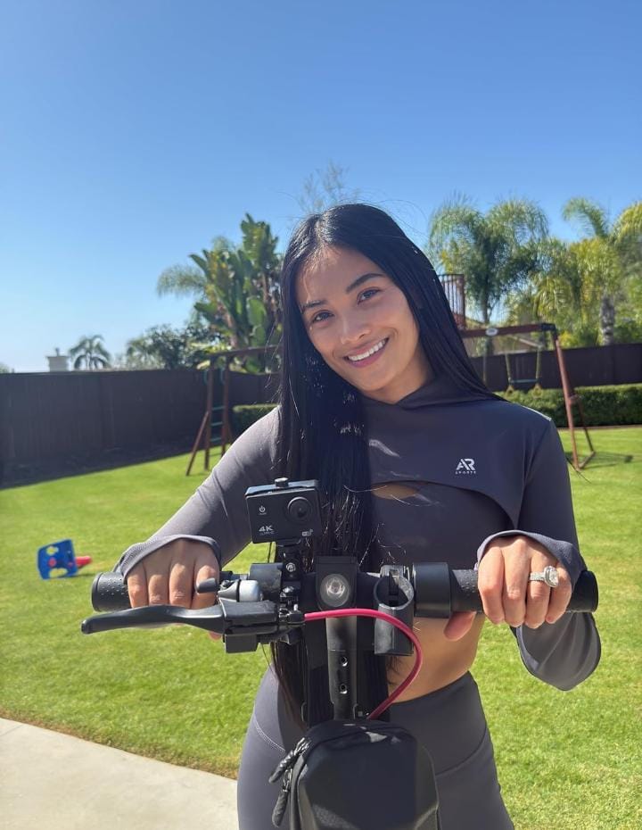 Cámara Deportiva 4K Ultra HD Impermeable con Accesorios